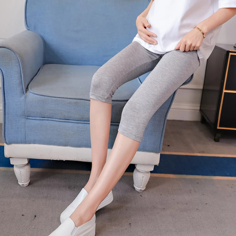 Summer Maternity Capris – Adjustable Waist Modal Trousers for Pregnant Women